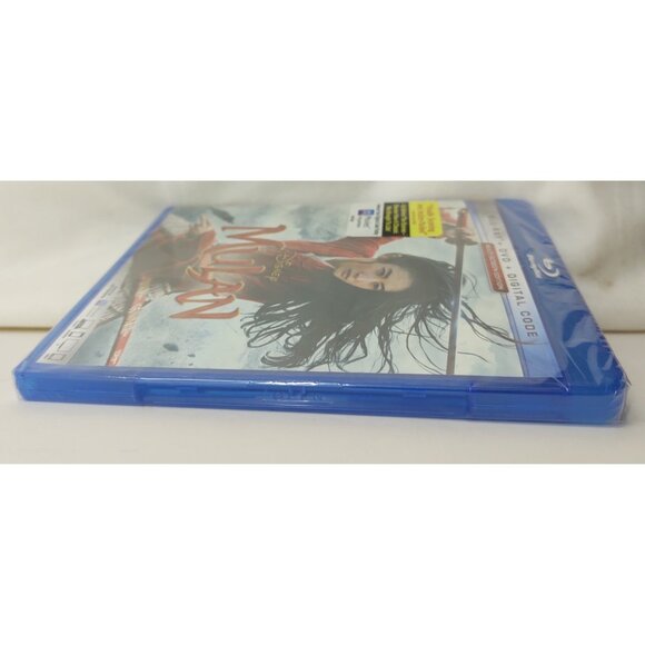 Disney's Mulan (2020) Blu-ray/DVD/Digital Code Multi-Screen Edition - Picture 5 of 6